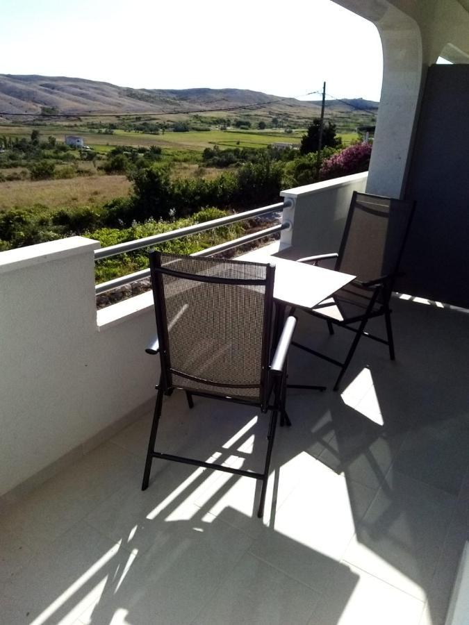 Apartmani Sol Vlasici Pag Town Exterior foto